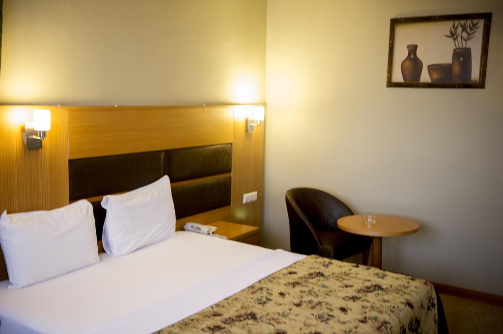 Pinar Elite Hotel Adana Room photo