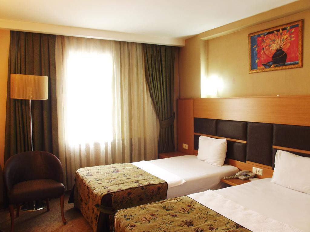 Pinar Elite Hotel Adana Room photo