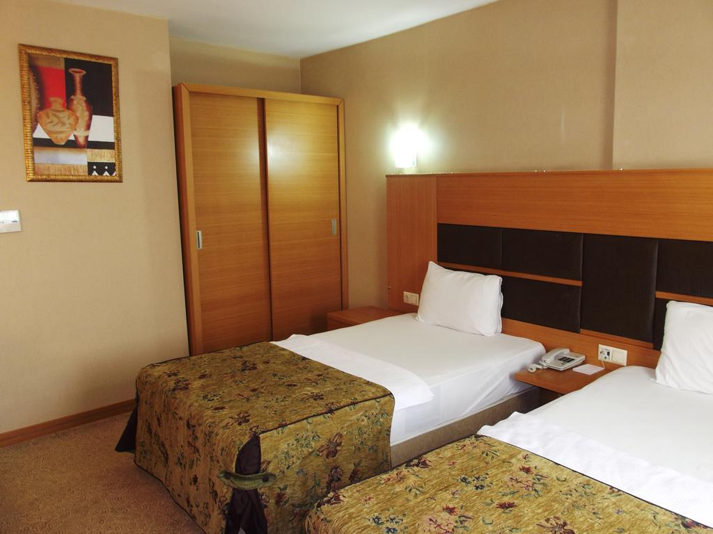 Pinar Elite Hotel Adana Room photo